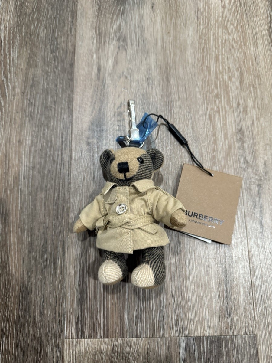 ★関税込★BURBERRY★Thomas Bear Charm in Trench Coat★ Burberry Thomas Bear Charm In Trench Coat Beige | eBay