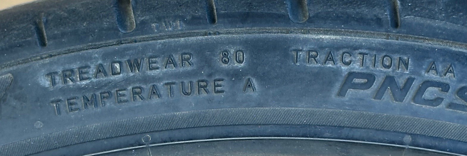 16-21 MCLAREN FRONT ALLOY DISC WHEEL RIM 8J"x19"WITH TIRE 225/35 A-011823 OEM