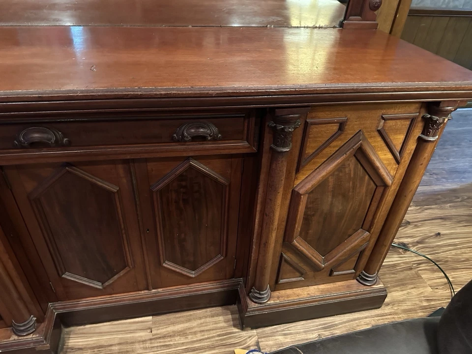 Antiguo buffet victoriano eduardiano rural francés tallado a mano finales de 1800 Foto 3 de 4