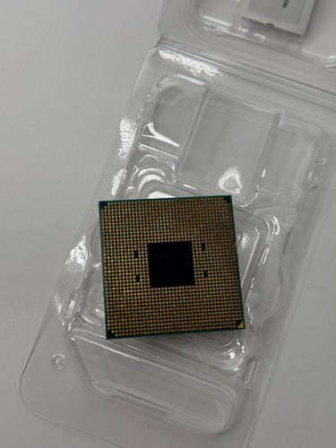AMD Ryzen 7 5700G - 8-rdzeniowy 3,8 GHz Cezanne (Zen 3) CPU Desktop Processor AM4 65W - Zdjęcie 4 z 5