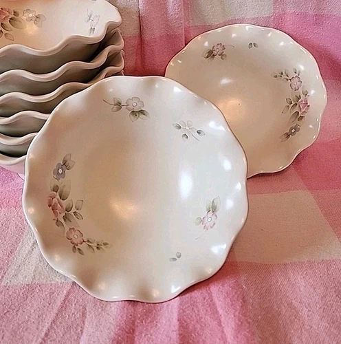 Vintage 1980's Pfaltzgraff Tea Rose 7" Round Scalloped Edge  Bowl USA set of 3