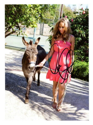 LEONA LEWIS 8x6 Signed Photo BLEEDING LOVE COA
