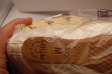 NIB Nikolay Suffolk Ulanova Ballet Pointe Shoes 3.5 4X XXXX Med Shank Not Retu