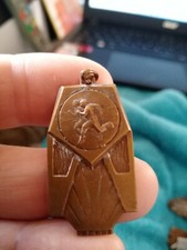 Ancienne médaille 1       (e)