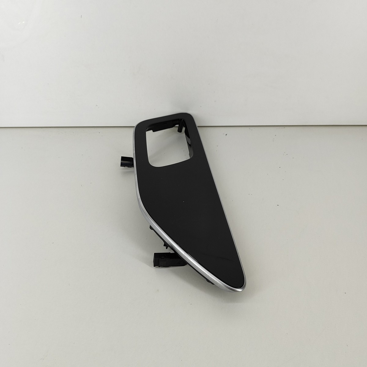 MERCEDES-BENZ GLC X254 Rear Left Door Panel Trim A2066800305 2022