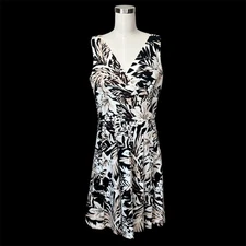 WHITE HOUSE BLACK MARKET Fit & Flare Pleated Sleeveless Midi Dress Women Size 8