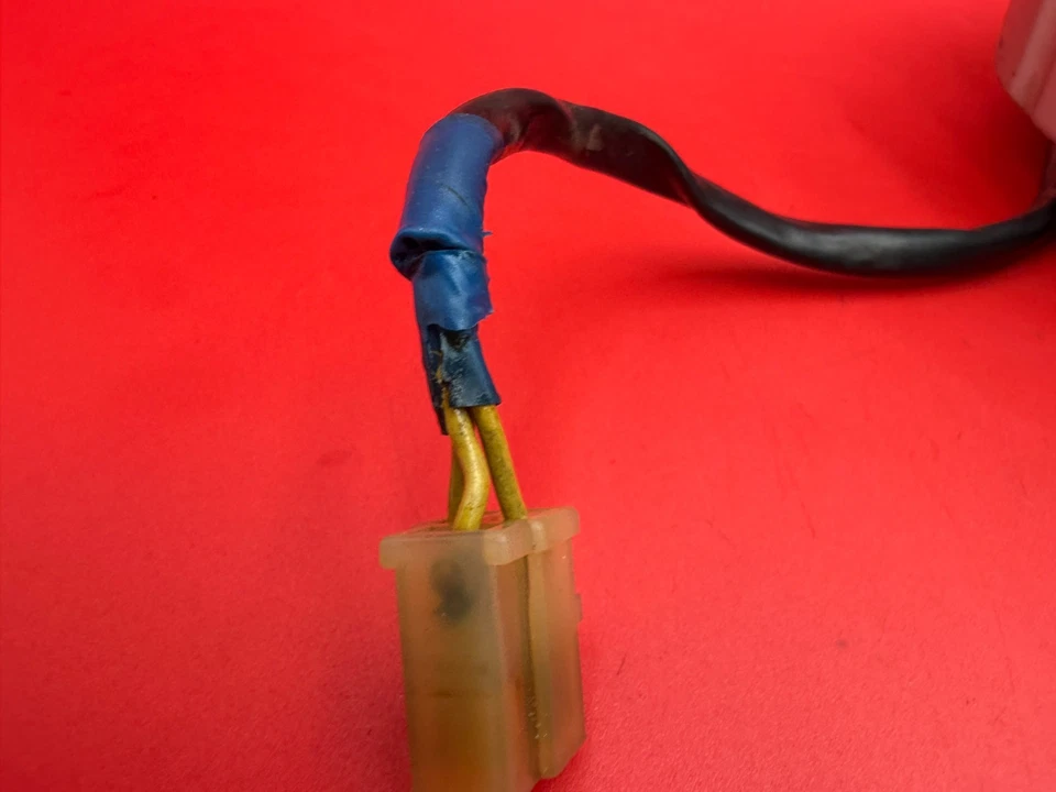 Honda CBR600F2 CBR600 F2 1993-1995 OEM Estator Izquierdo Generador ALTERNADOR Cubierta Foto 2 de 4