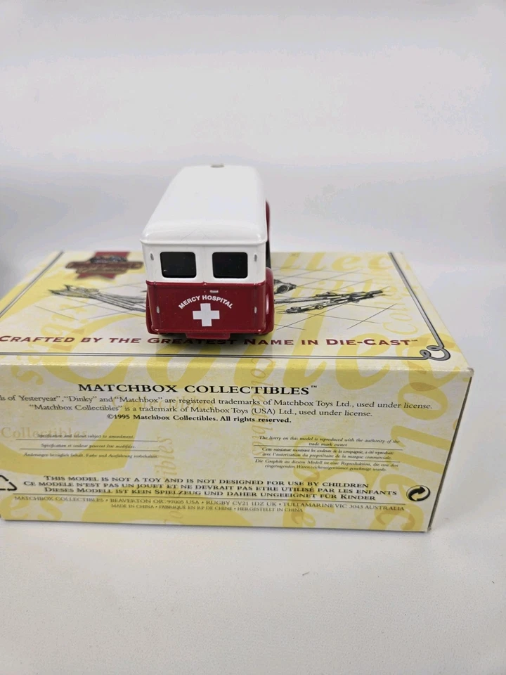 Matchbox Collectibles 1937 GMC Mercy Hospital Ambulance - Image 2 of 4