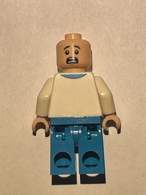 Lego Fred Jones Minifigure Scd008 Scooby-Doo Mystery Machine 75902 (NO HAIR)
