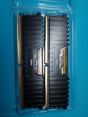 Corsair Vengeance LPX DDR4-3200 CL16 32GB (2x16GB) DIMM Memory Kit