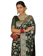 Women's Kanjivaram Soft Silk Banarasi Saree With Blouse Piece