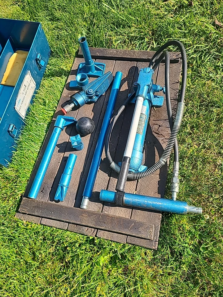 Reparación de carrocería hidráulica Cobra de 4 toneladas Porta Power FUNDA DE METAL OTC EE. UU. Foto 4 de 4