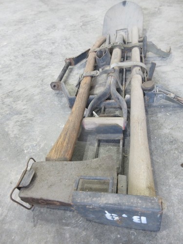 HMMWV Pioneer Tool Rack tools 5583301 12340289 5578503-R 0122 HUMVEE HUMMER M998 - Picture 2 of 6