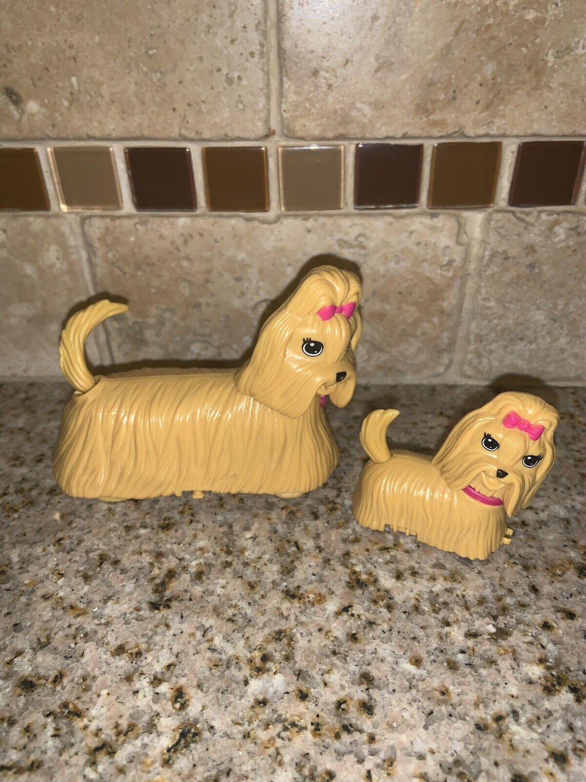Cuatro Puñado Medición Mattel Barbie Perro 'S 2011-2 Yorkie'S Requiere Pilas ! (Cachorro Jugar) #1066 | eBay Cuatro Puñado Medición Mattel Barbie Perro 'S 2011-2 Yorkie'S Requiere Pilas ! (Cachorro Jugar) #1066 | eBay