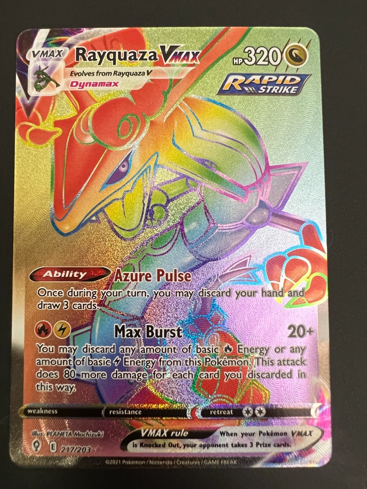 Rayquaza VMAX 217/203 Pokémon TCG Evolving Skies Secret Rare Rainbow Rare NM