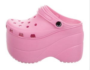crocs plataforma rosa