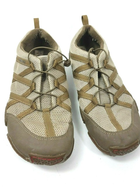 teva walking shoes womens