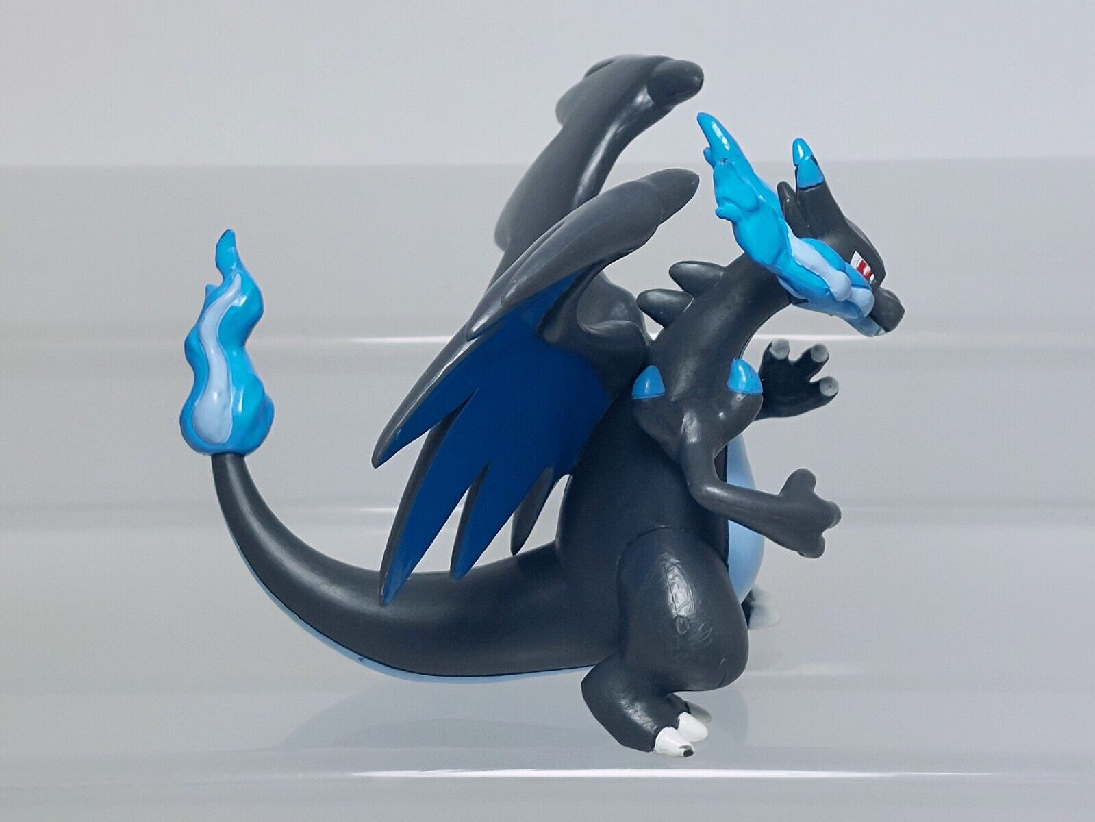 Pokemon Pose XY Mega Evolution Figure Tomy - Mega Charizard X 