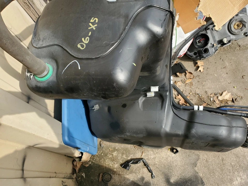 BMW X5 E53 2001-2003-2004-2005-2006 TANQUE DE COMBUSTIBLE Foto 4 de 4