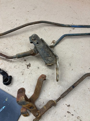 1949 1950 1951 Oldsmobile 88 98 303 394 TRANSMISSION LINKAGE RODS ROD ARMS TRANS - Picture 10 of 17