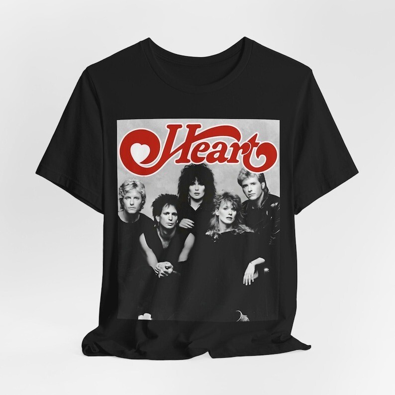 90s〜80s Hanes heart t-shirt Heart Band T-Shirt | Vintage 70s 80s 90s Rock Tee | Retro Concert