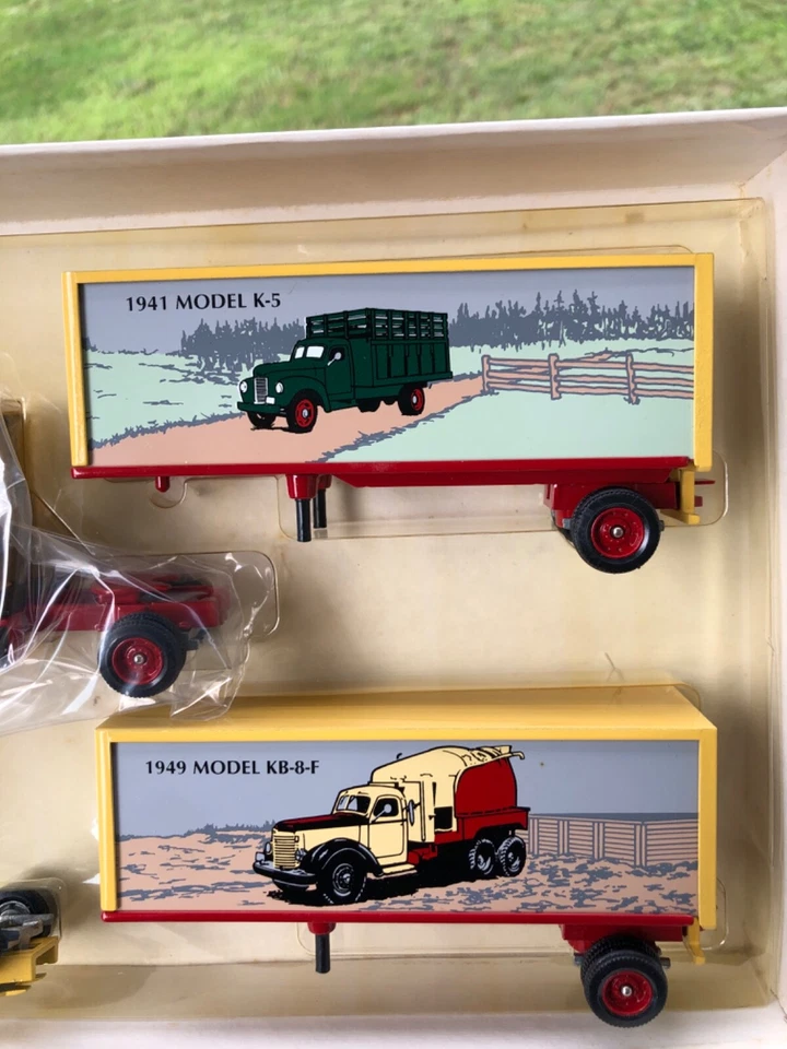 WINROSS INTERNATIONAL COSECHADORA SERIE HISTÓRICA TRACTOR FUNDIDO A PRESIÓN Y DOBLE Foto 4 de 4