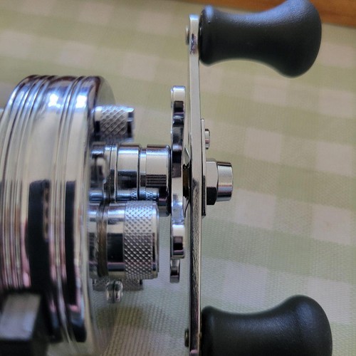Abu Garcia Ambassadeur 3500CA Limited revisado con caja y accesorios usado - Imagen 10 de 20