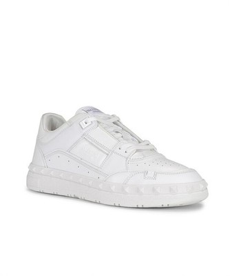 Valentino Garavani Studded White Leather Men's Lace Up Casual Sneakers brand new