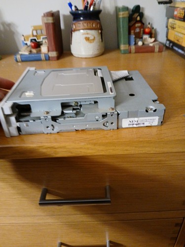 Vintage Retro Clean White Dual 5.25" + 3.5" Combo, Internal Floppy Drive, TESTED - Bild 4 von 8