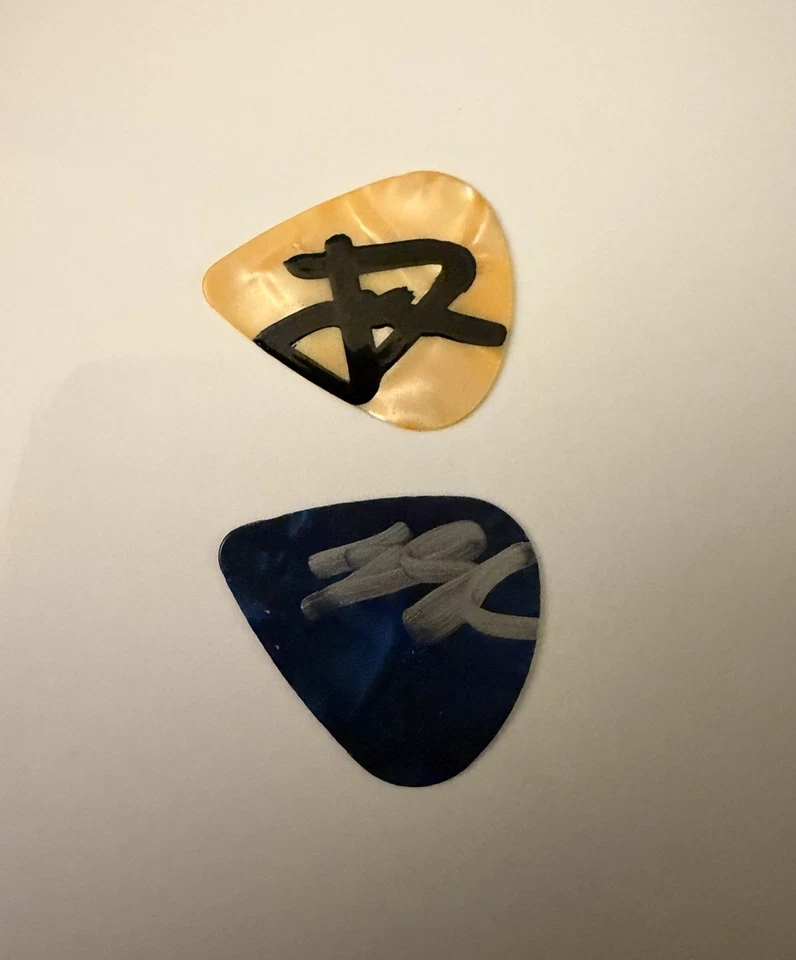 Twenty One Pilots Signed Autographed Guitar Pick, Tyler Joseph, Josh Dun - Image 1 of 1