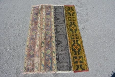 2.7x3.8 ft  Rug,  Beige and Yellow