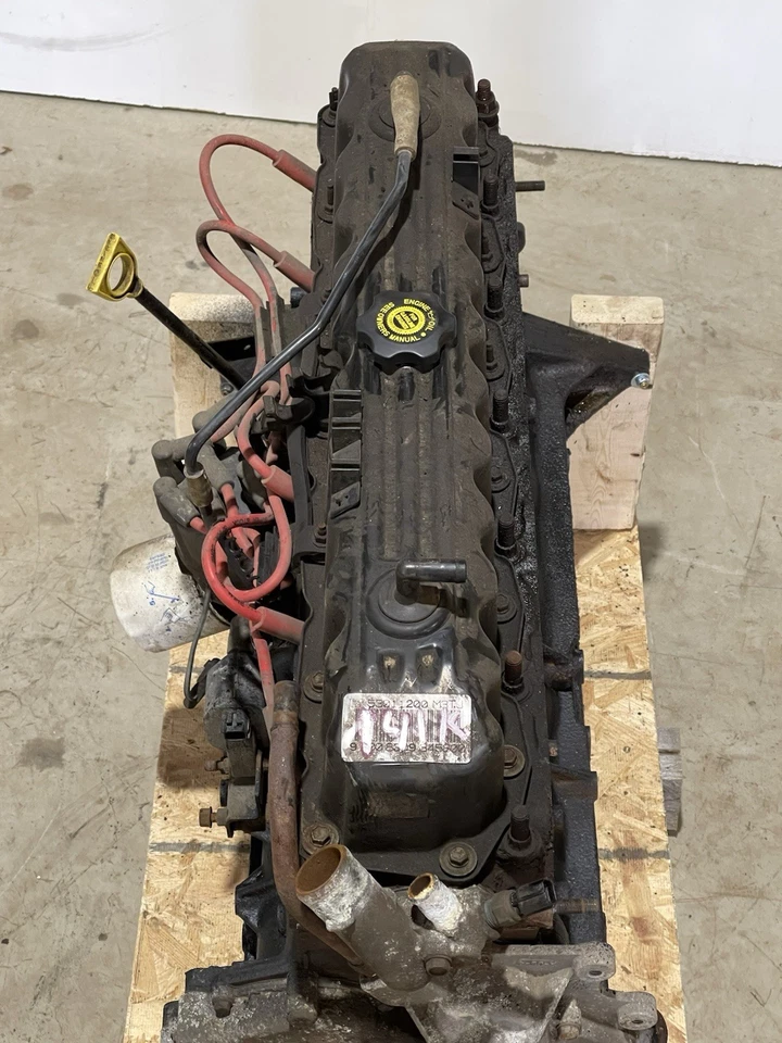 97 98 99 Jeep TJ Wrangler 4.0 6 cilindros motor completo 141 k OEM CC Foto 3 de 4