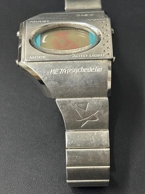 まかぱか CASIO  Psychedelic デジタル腕時計 キラッと輝く幻のレインボーカラーがおしゃれ！日本未発売だったCASIO