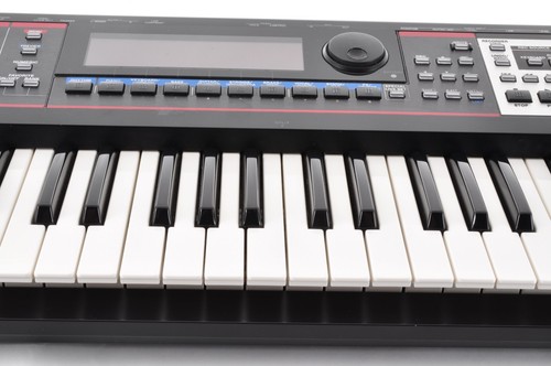 Roland JUNO GI Keyboard Mobile Synthesizer A5C8806 With AC Adapter Working - Picture 3 of 20