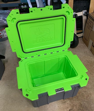 Pelican 30Q-1-DKGRYEGRN 30Qt Elite Cooler Dark Gray/Green with 5 lb. Ice Pack