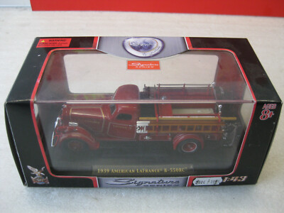 Signature 43007 Feuerwehr American LAFRANCE TYP B-550RC Neu OVP