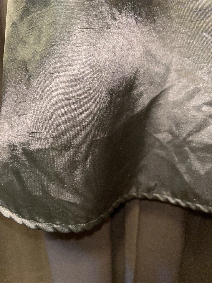 Vestido de terciopelo y satén verde talla 10 Kiss Cottage para niñas Foto 2 de 4