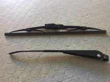 BRACCIO IN METALLO + SPAZZOLA TERGI POSTERIORE LUNOTTO FIAT PANDA MODELLO 141