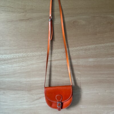 Vera Pelle Orange Crossbody Bag with Saddle Design