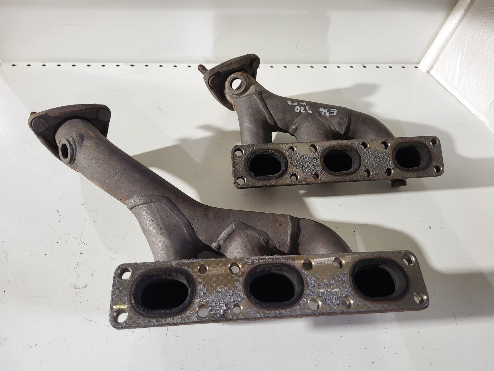 BMW E36 E39 (M52) Exhaust manifold, front/rear 11621740730 11621740731