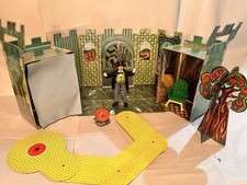 Wizard Of Oz 1974 Mego Emerald City COMPLETE W/Wizard,Crystal Ball,Throne,Tree 