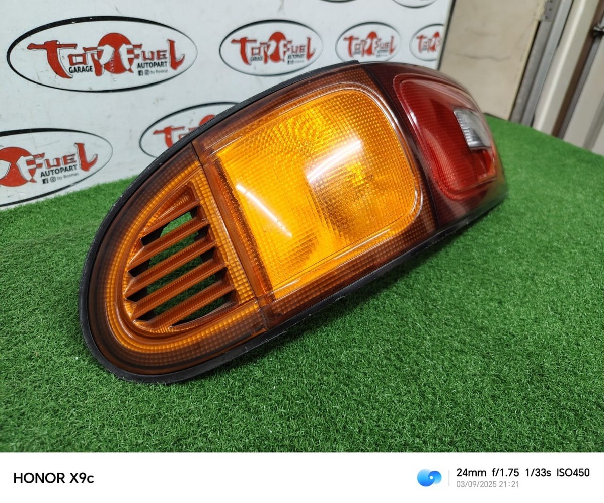 JDM Toyota Celica ST183-ST185 GT4 1988-1993 OEM Kouki Tail Light