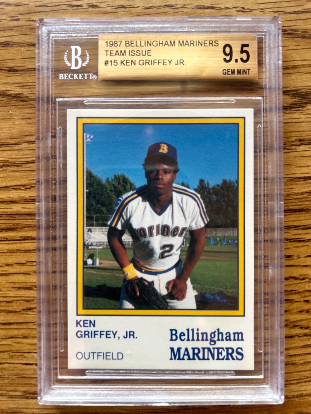 BGS 9.5- Ken Griffey Jr. 1987 Bellingham Mariners #15 BGS 9.5 GEM MINT
