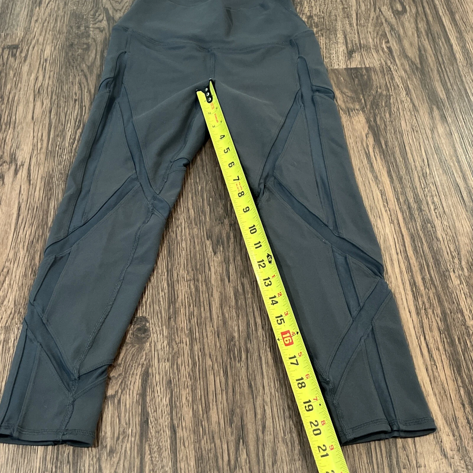 alo-yoga high waist epic mesh leggings