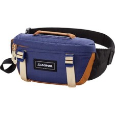 DAKINE Hot Laps 1L Hip Pack Hydration Pack In Naval Academy New