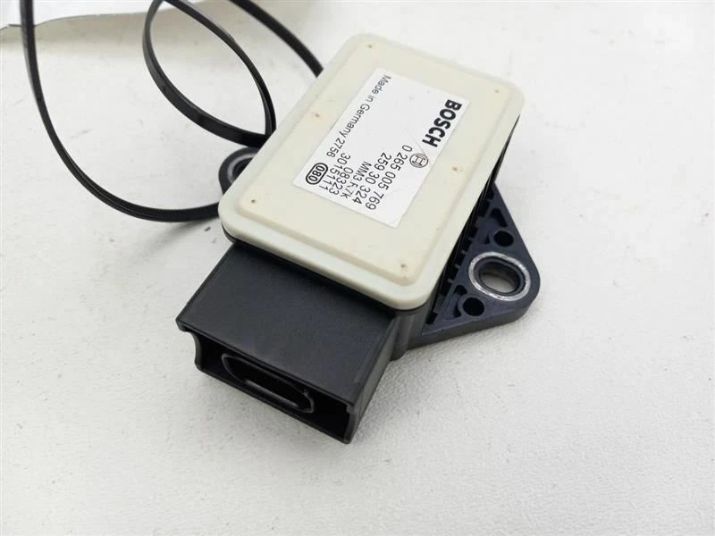 Chevrolet Corvette 2009-2013 módulo de control de sensor de velocidad de guiñada Foto 2 de 4