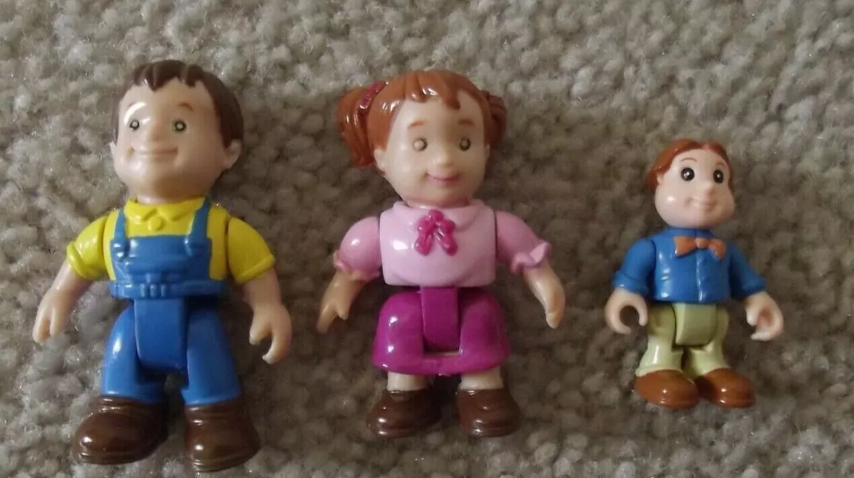 Playskool 2024 dollhouse family