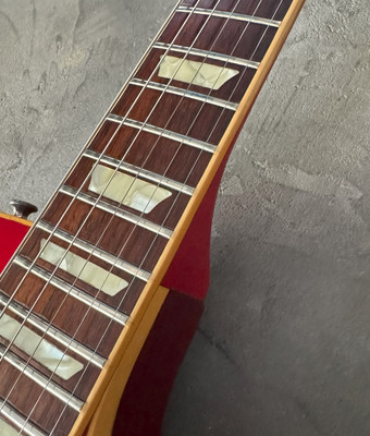 Gibson 1977 Les Paul Standard Cherry Sunburst Used Electric Guitar