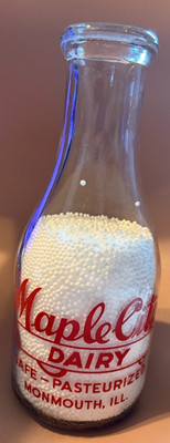 Vintage 1qt Glass One Quart Maple City Dairy Bottle Monmouth IL Illinois Red