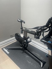 Wahoo KICKR BIKE + Wahoo KICKR Desk + Fan – Premium Indoor Training Setup